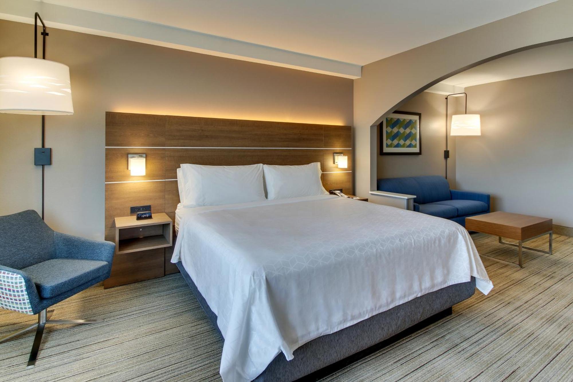 Express & Columbus-fort Benning By Ihg Hotel Columbus